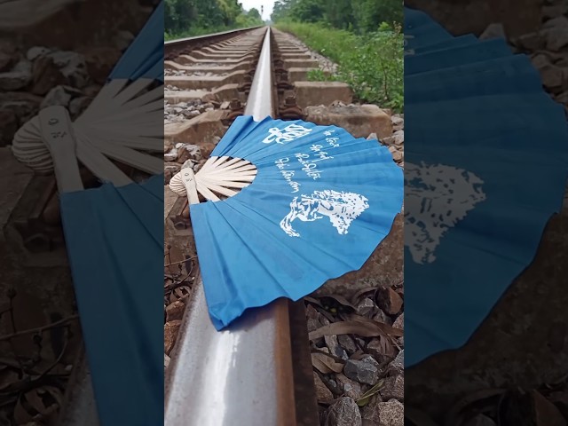 Hand fanning challenge with trains#train#challenge#funny#nature#entertainment#shorts video