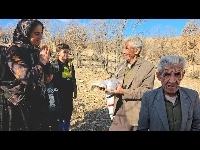 90-Year-Old Shepherd Helps Homeless Mother and Her Two Children