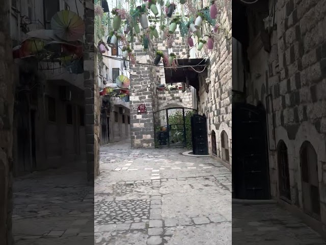 A stroll through the old city of Hama, Syria 🇸🇾