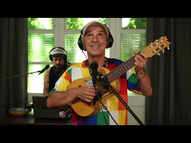 PLUMA SESSIONS  - SOÑÉ OTRO MUNDO  (Manu Chao)