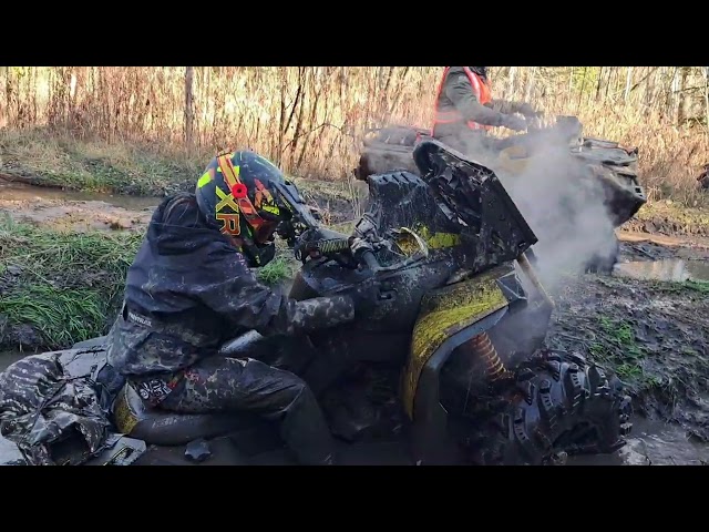 2024 Year wrap up through my cellphone #mudoffroad #yearinreview #halffamousentertainment #mud #4k