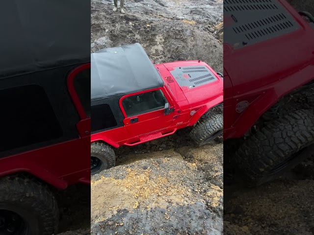 Jeep Climbs Up Crevice at The Farm