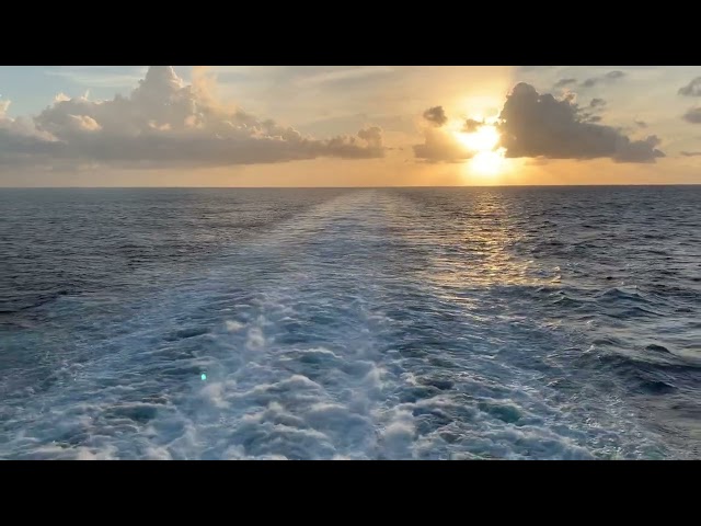 RELAXING Royal Caribbean Allure of the Seas Cruise Wake