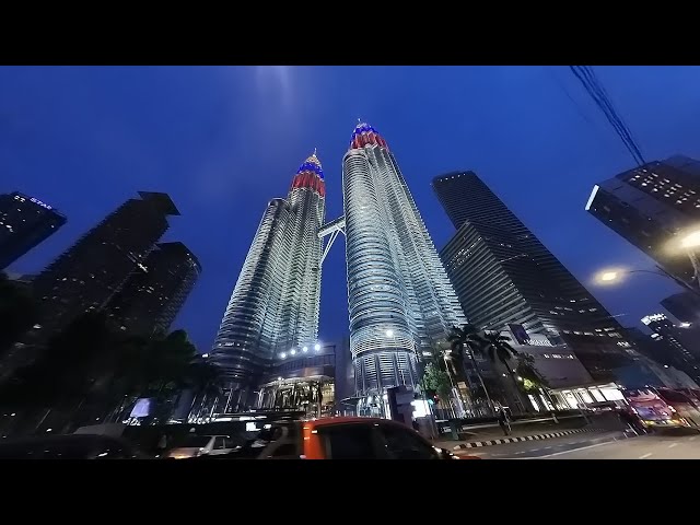 KLCC The World Tallest Twin Tower , Malaysia | 360° VR Video Tour