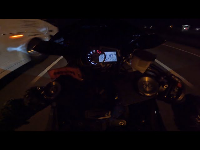 chill night ride on the zx6r