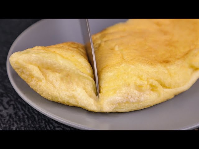 Easy breakfast. Fluffy omelette with only 2 eggs