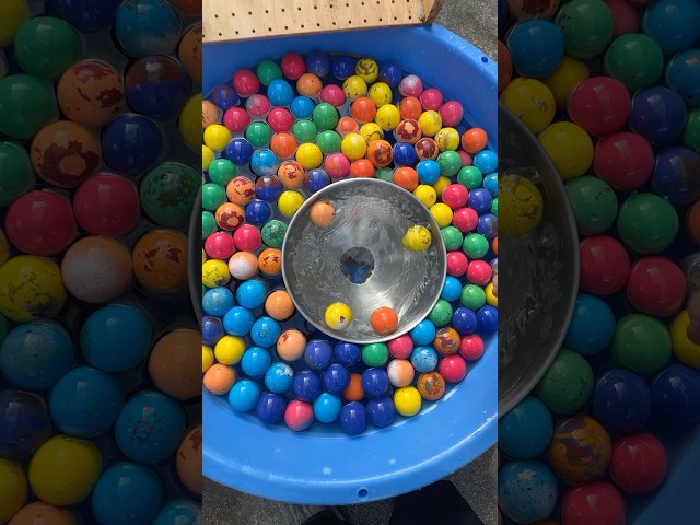 Marble run with the sound of water and colorful balls2