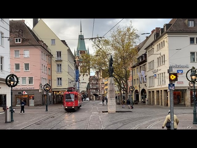 Mit der Straßenbahn 🚋Durch Freiburg❤️Schwarzwald 🌲Herbst 🍁Linie 4. Gundelfinger Straße-Messe.