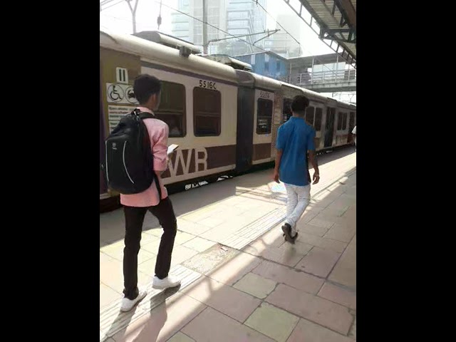 Mumbai Local Train | Borivali | #BloggerAaravPandey