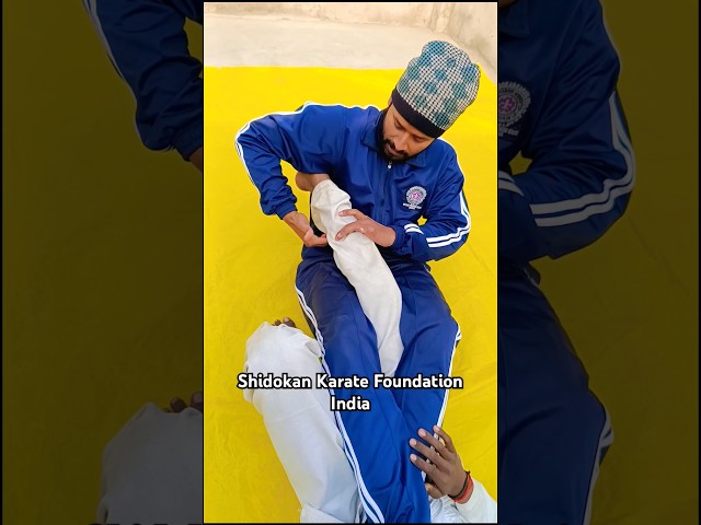 Grappling tutorial #grappling #tutorial #leglock #karate #training #video #shorts #short #mma