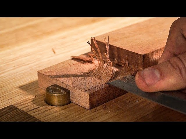 How to cut a CORNER HALVING JOINT by HAND.