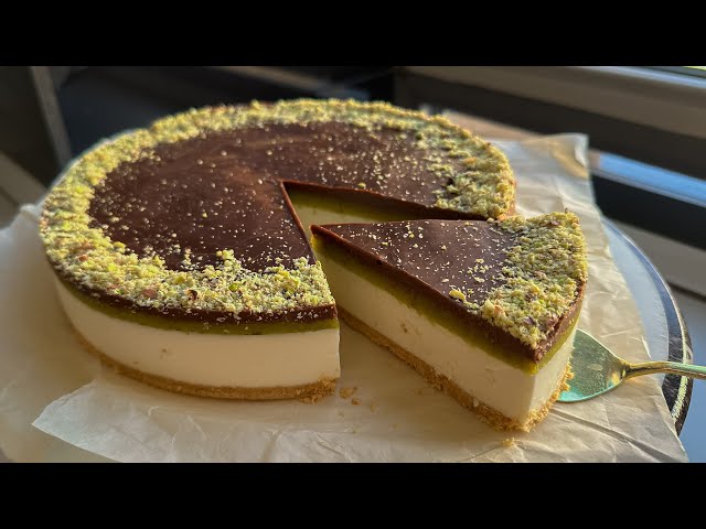 Dubai Chocolate Cheesecake Recipe  The Luxurious 2024 Dessert Everyone’s Talking About!