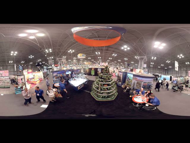 Toy Fair 360: LIONEL in 360! Mega Tracks!