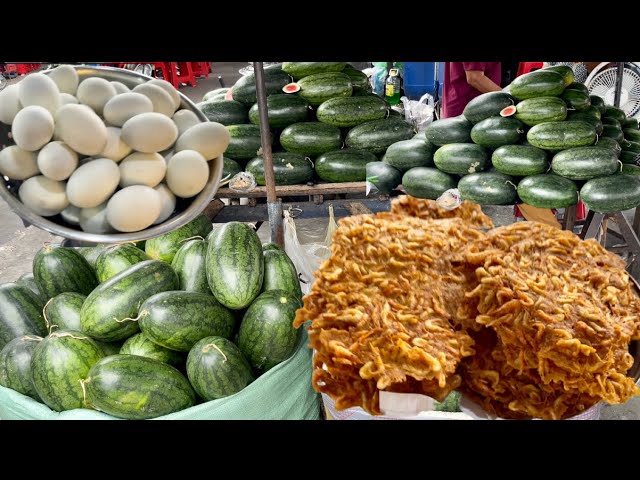 Best Cambodian Street Food Delicious for Shrimp Cakes, Khmer Food and More