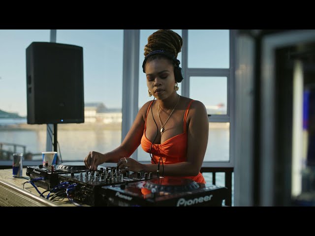 Deep and Soulful House | Loc’d Grooves Ep 1 | Black Impala Restaurant