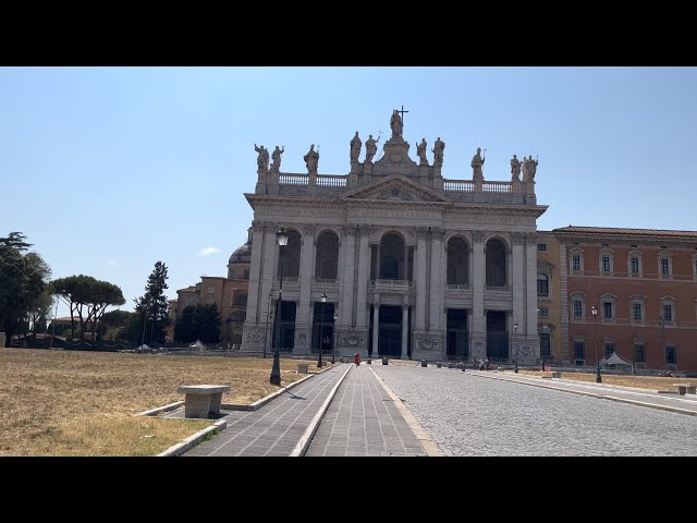 Walking in Rome (San Giovanni and Holy Staircase) 26 Jul 2022 [4K HDR]