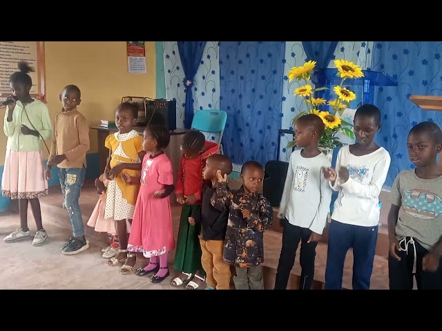 children choir presentation