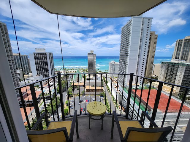 Hilton Waikiki Beach - Hawaii - 360 VR Room & Hotel Tour