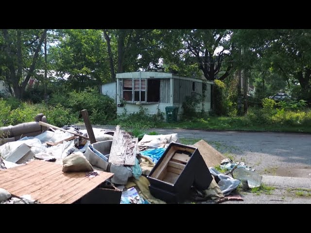 Conditions of mobile home park near downtown Toledo draw ire of city and state | 11 Investigates