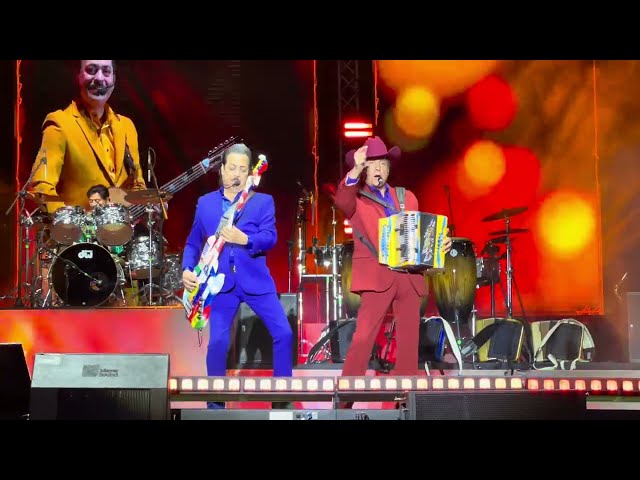 En vivo Los Tigres del Norte, En El Salvador, San Miguel 14 de diciembre