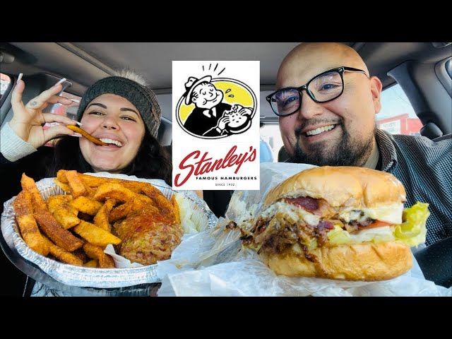 Stanley’s Famous Hamburgers 🍔 Bacon Cheeseburger, Dirty Fries, Rhode Island STUFFIE! #LocalLove