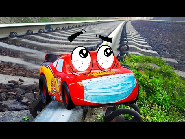 Experiment: Train vs Cars Toy | Satisfying Experiment - Woa Doodles