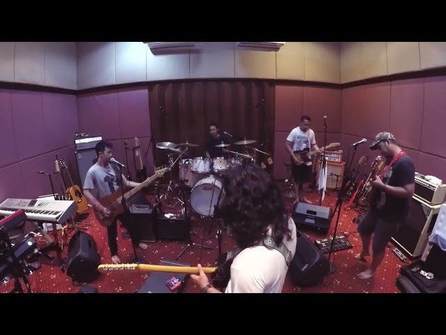 Orchest Stamboel - Black Eyes -  Guitar song, Tielman Brothers Cover, official music video Indo Rock