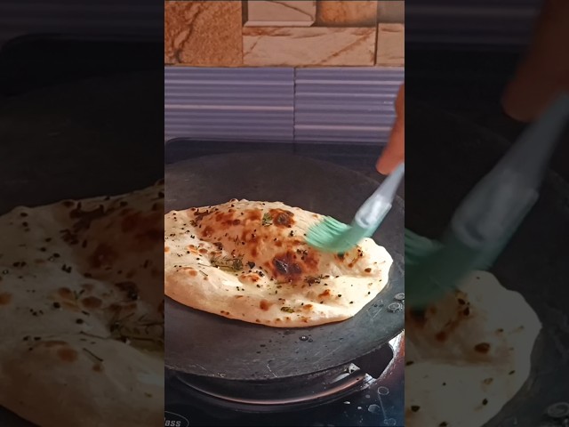 No Tandoor, No Oven! Make Soft Butter Naan Easily At Home #shorts #recipe