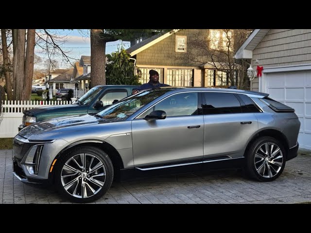 2024 CADILLAC LYRIQ AWD LUXURY 3 owner’s REVIEW