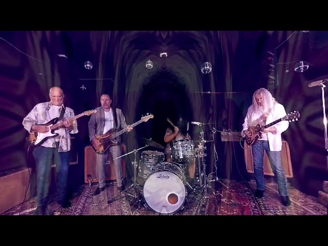 RocknGroll VR-The Green Manalishi-Fleetwood Mac (3D VR 180 Seated 4k 3D Audio PSVR Oculus Quest)