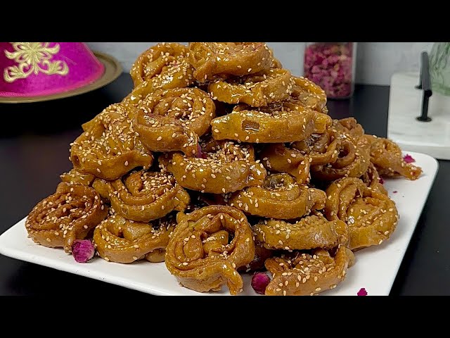 CHEBAKIA ! Délicieuse Pâtisserie Marocaine ! La Recette Traditionnelle Simplifiée ! Ramadan 🌙