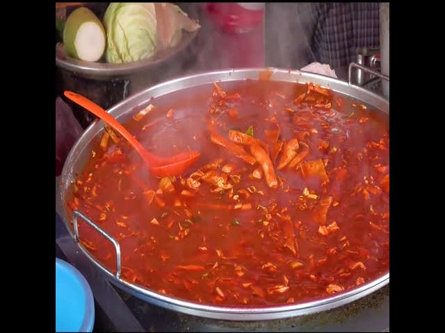 KOREAN STREET FOOD - Cheapest Spicy Teokbokki