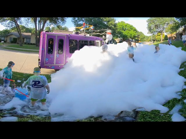 BUBBLE BUS in 3D Virtual Reality