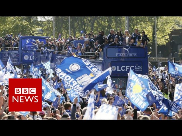 Leicester City parade (360 video): Fans celebrate Premier League title win - BBC News