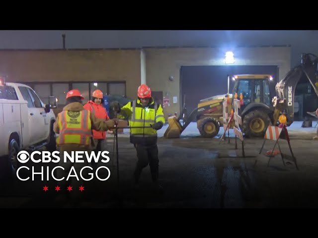 Crews work to repair watermain break in Montclare