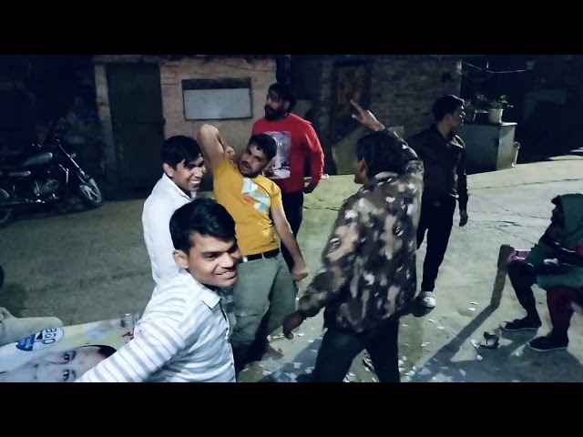 Do Ghut Pila De Sathiya Baki Mere Pe Odd De 🤣🤣🤣 #alltimefunniest2000 #shorts #dance #funny #live