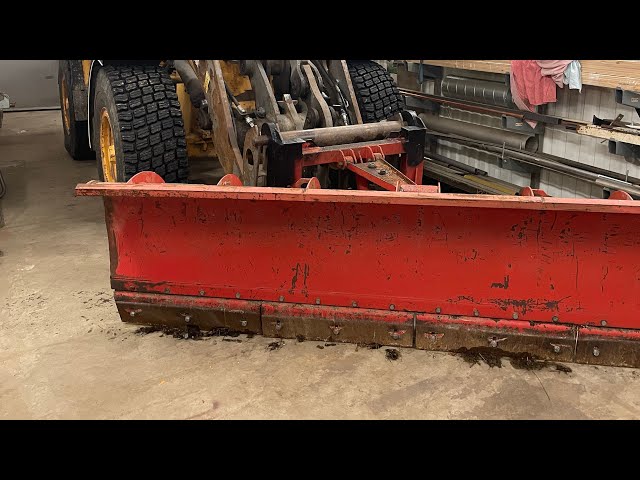 Snow clearing with wheel loader and 38 year old hydraulic plow