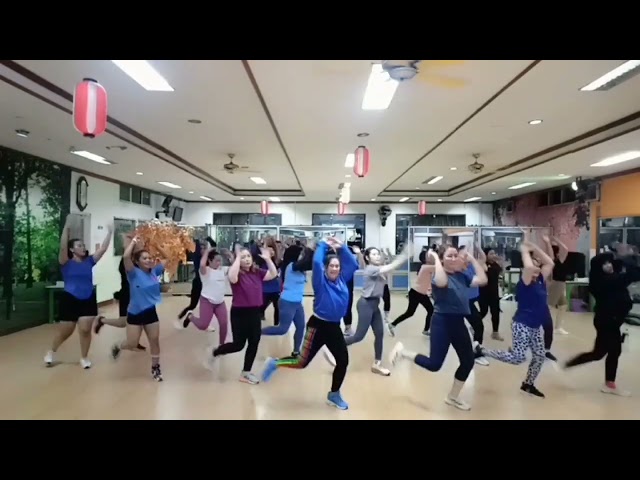 Zumba || Fitness || Wisin_Don_Omar_Jowel_Randi_Puro_Guayeteo || Zin Yenny.M || Yen's || Merauke.