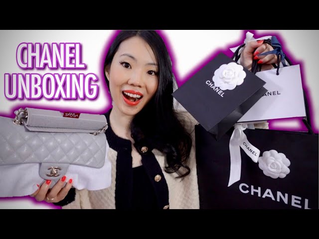 CHANEL SALE UNBOXING *Resisted Chanel 22P, Samorga Handle Cover + Package from Kat* | FashionablyAMY