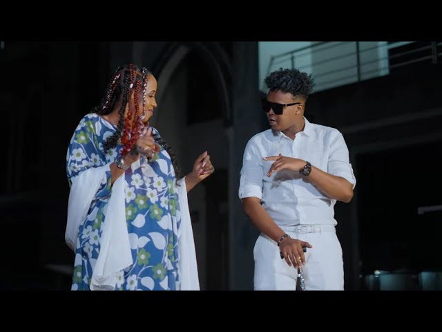 HODAN ABDIRAHMAN FT AMIIN YARE ADAA MUDAN YAA KAA MUDAN OFFICIAL VIDEO 2022