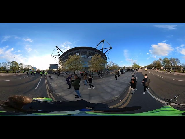 #LIVE 360⁰ VR 🔴 Real Madrid Fans Parade To Man City Stadium || #Manchester 🔴