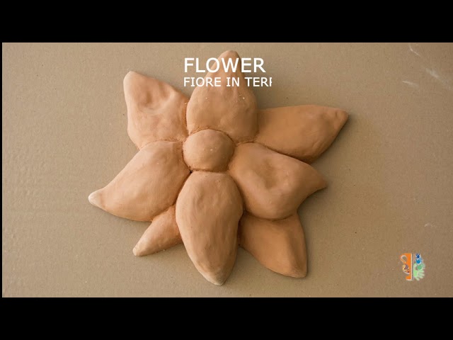 Realizzazione del Fiore di terracotta e in Ceramica