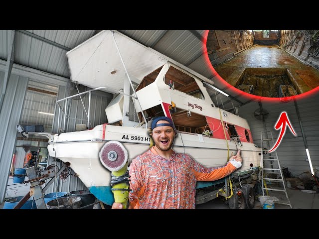 Finishing The New FLOOR In My HOUSEBOAT! (Part 2)