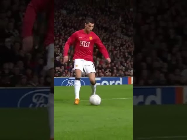 Cristiano Ronaldo sat down a defender!!! ‪@cristiano‬ #rmofokeng #shorts #football #subscribe