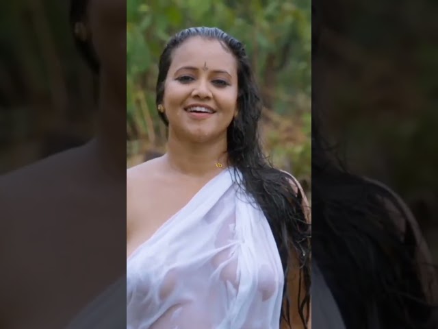 hot aunty bathing in pond