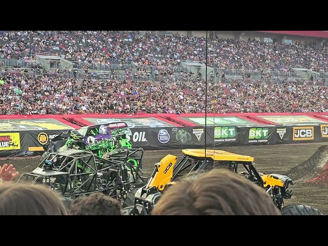 grave digger flying thru the air. losing parts. monster jam tampa 2025.