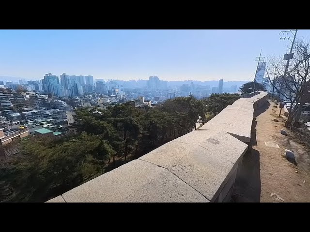 🧗🏻‍♀️ Seoul, South Korea 🇰🇷 - Exciting 360 walk on the Seoul City Wall Trail