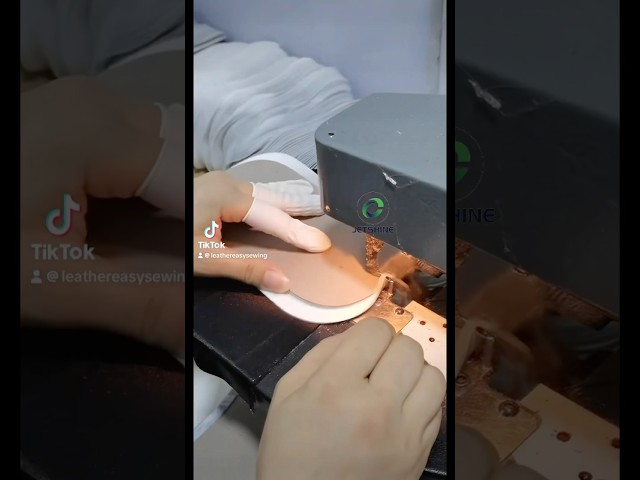 Cómo hacer plegado de bordes con máquina plegadora de bordes automática#leatherworking