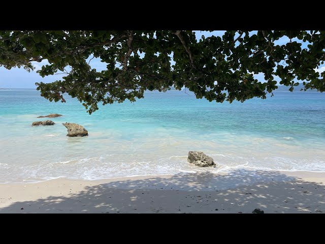 Calm Tropical Beach - Pulau Nasi, Aceh Indonesia