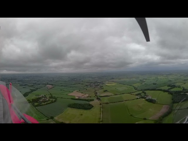 360 VR VIDEO GYROPLANE FLIGHT FROM WELLESBOURNE TO KEMBLE.